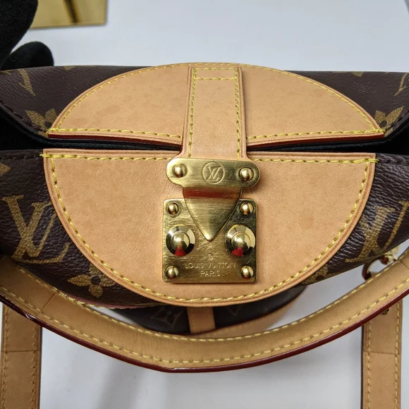LOUIS VUITTON Monogram Canvas Duffle Bucket Bag - Picture 4 of 13